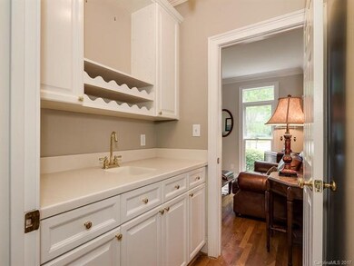 Butler's Pantry (Between LR & FR)