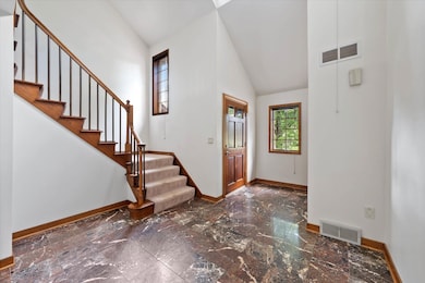 920 Oakwood Ln unit B, Brookfield, WI 53045 - photo 2