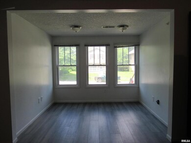 1219 N Perry St unit 2, Davenport, IA 52803 - photo 5