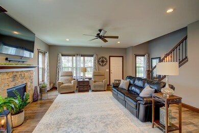 6288 Stone Gate Dr, Fitchburg, WI 53719 - photo 3