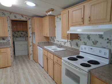 8204 Monitor Dr, New Port Richey, FL 34653 - photo 5