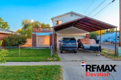 210 W 1st St, Powell, WY 82435 - photo 3