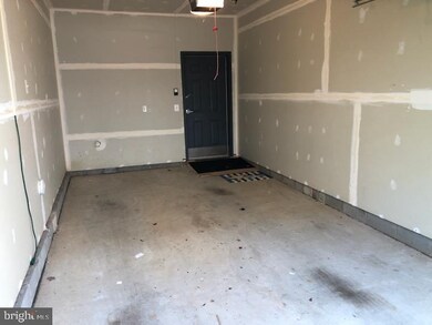 8609 Wintergreen Ct unit 204, Odenton, MD 21113 - photo 2