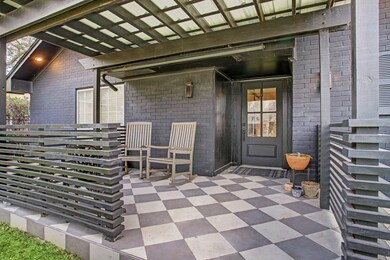 919 Thornton Rd, Houston, TX 77018 - photo 3