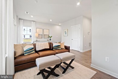 1725 Beech Leaf St, Dumfries, VA 22026 - photo 3