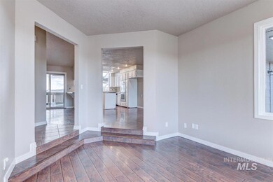 2921 Thompson Rd, Homedale, ID 83628 - photo 6