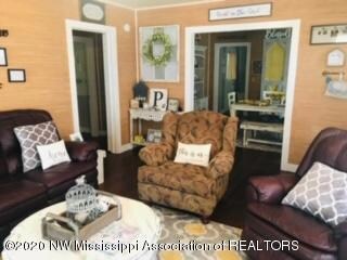 202 E Robinson St, Hernando, MS 38632 - photo 6