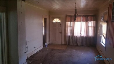 1747 Mansfield Rd, Toledo, OH 43613 - photo 5