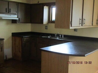 Eat-in Kitchen