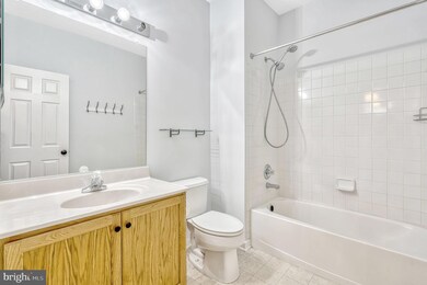 42811 Flannigan Terrace, Chantilly, VA 20152 - photo 6