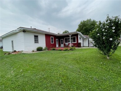 104 N Indiana St, Roachdale, IN 46172 - photo 3