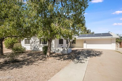 3042 E Desert Cove-2
