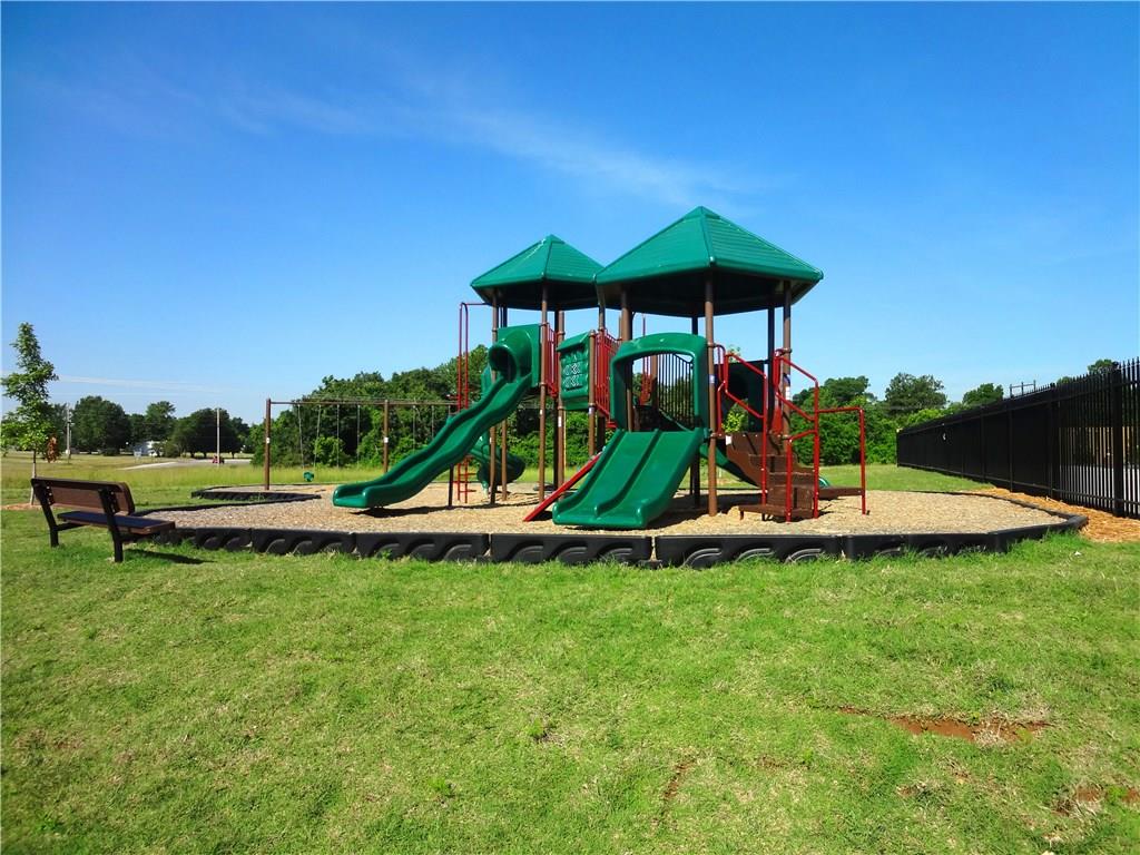 106 NW White Oak Rd, Bentonville, AR 72712 - photo 2