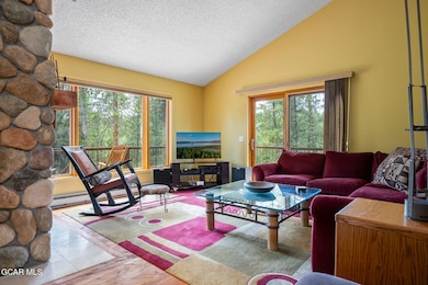 Livingroom2