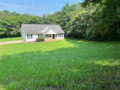 215 Stokely Dr, Chickamauga, GA 30707 - photo 3