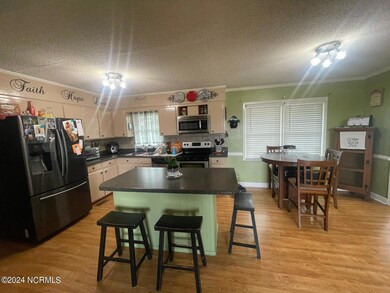 5 2374 Wallace Hwy - Kitchen 2