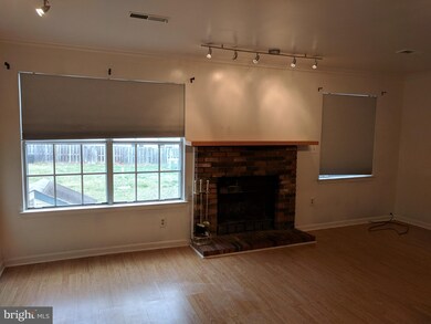 11166 Hamlet Ct, Fredericksburg, VA 22407 - photo 4