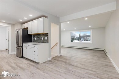 09-Upstairs Dining Area-DW-3316-Edit