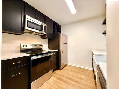 3655 Habersham Rd NE unit 212, Atlanta, GA 30305 - photo 5