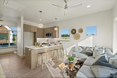 10-Living Room & Kitchen