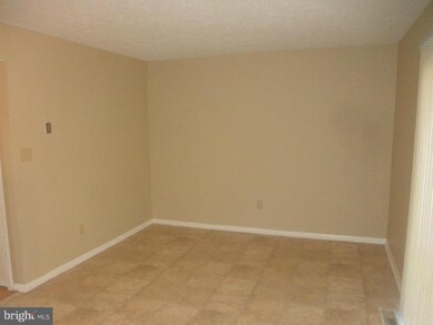 1381 Harford Square Dr, Edgewood, MD 21040 - photo 6