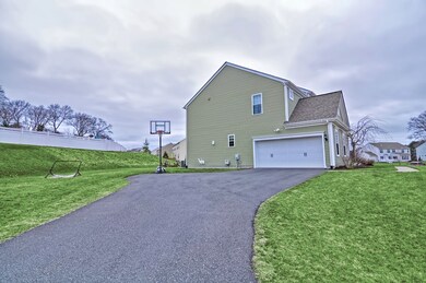 109 Hemmingway Place, Wrentham, MA 02093 - photo 2