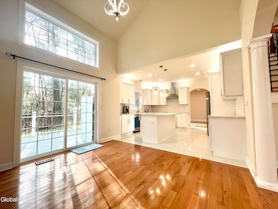 11 Poplar Dr unit B, Halfmoon, NY 12065 - photo 4