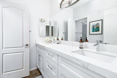 831 N Date Palm Dr, Gilbert, AZ 85234 - photo 5