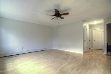 Living Room/Hallway