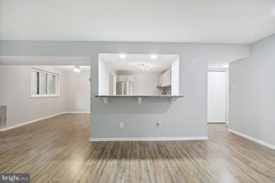 1635 Parkcrest Cir unit 8D/201, Reston, VA 20190 - photo 7