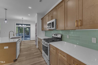 22-858 Lake Artesia Ln-27