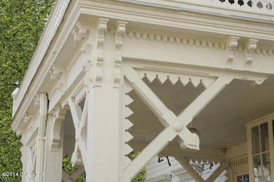 5 Cornice