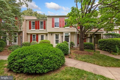 1605 Fieldthorn Dr, Reston, VA 20194 - photo 3