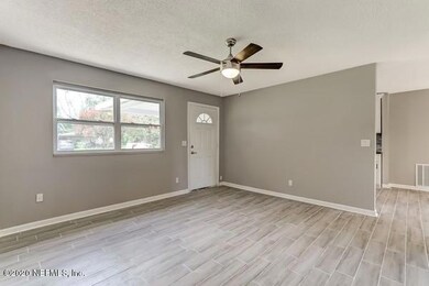 2335 Burpee Dr, Jacksonville, FL 32210 - photo 5