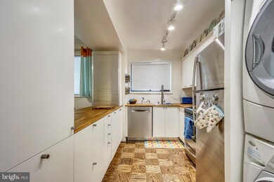 236 W Taylor Run Pkwy unit 1, Alexandria, VA 22314 - photo 6