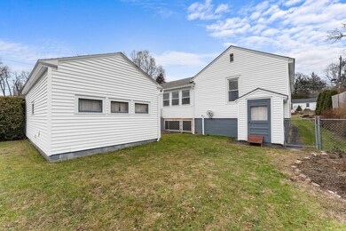 21 Proctor Ave, South Burlington, VT 05403 - photo 4