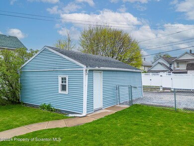 320 N Garfield Ave, Scranton, PA 18504 - photo 6