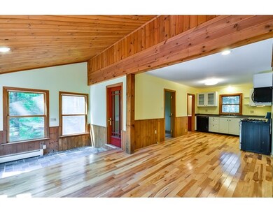 16 Edward Ln, MerriMacK, NH 03054 - photo 3