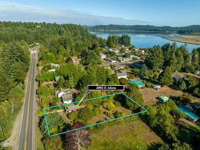 2092 E Alsea Highway, Waldport, OR 97394
