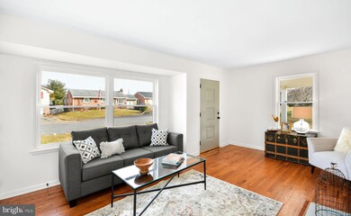 17313 Amber Dr, Hagerstown, MD 21740 - photo 4