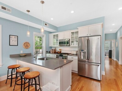 235 Lowell St unit 3, Somerville, MA 02144 - photo 3