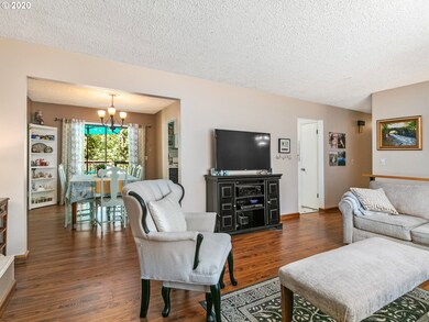Living Room/Dining Room
