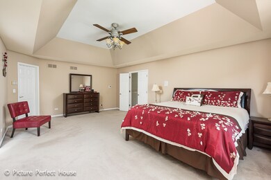 4416 Clearwater Ln, Naperville, IL 60564 - photo 2