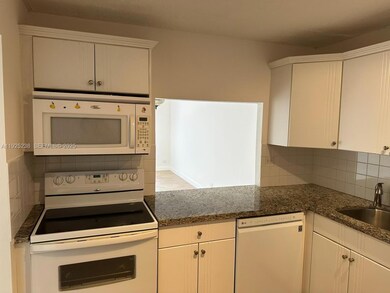 Granada Dadeland unit 312W, Miami, FL 33143 - photo 3