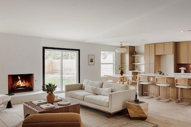 2009 Lear Ln, Austin, TX 78745 - photo 4