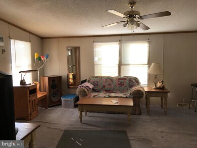 113 Robin Dr, Paulsboro, NJ 08066 - photo 3