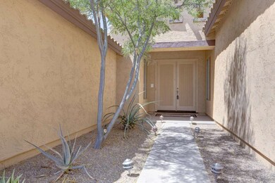 002_Entryway