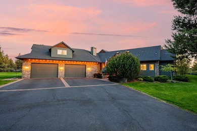 20960 Royal Oak Cir, Bend, OR 97701 - photo 2