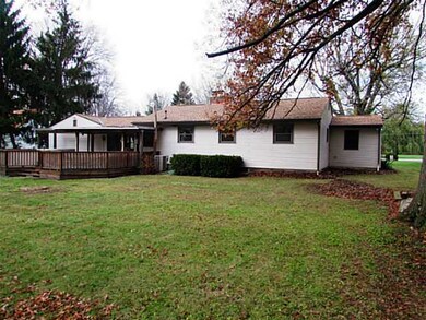 1175 E Cooke Rd, Columbus, OH 43224 - photo 2