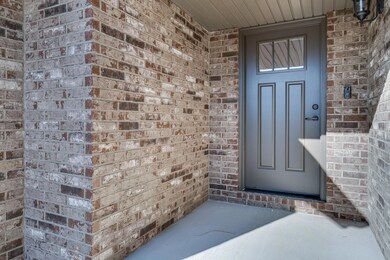 425 N Maplecrest Dr-4